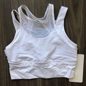 NWT lululemon high neck mesh sports bra - size 4
